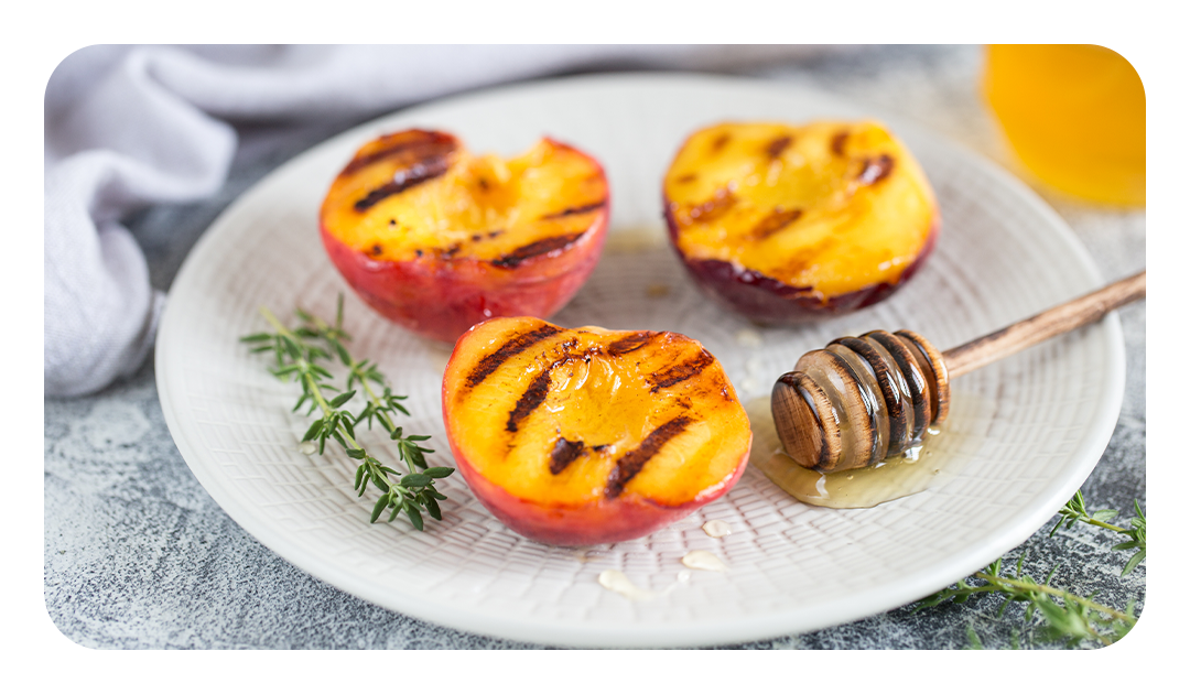 Nectarines rôties au four, romarin & miel